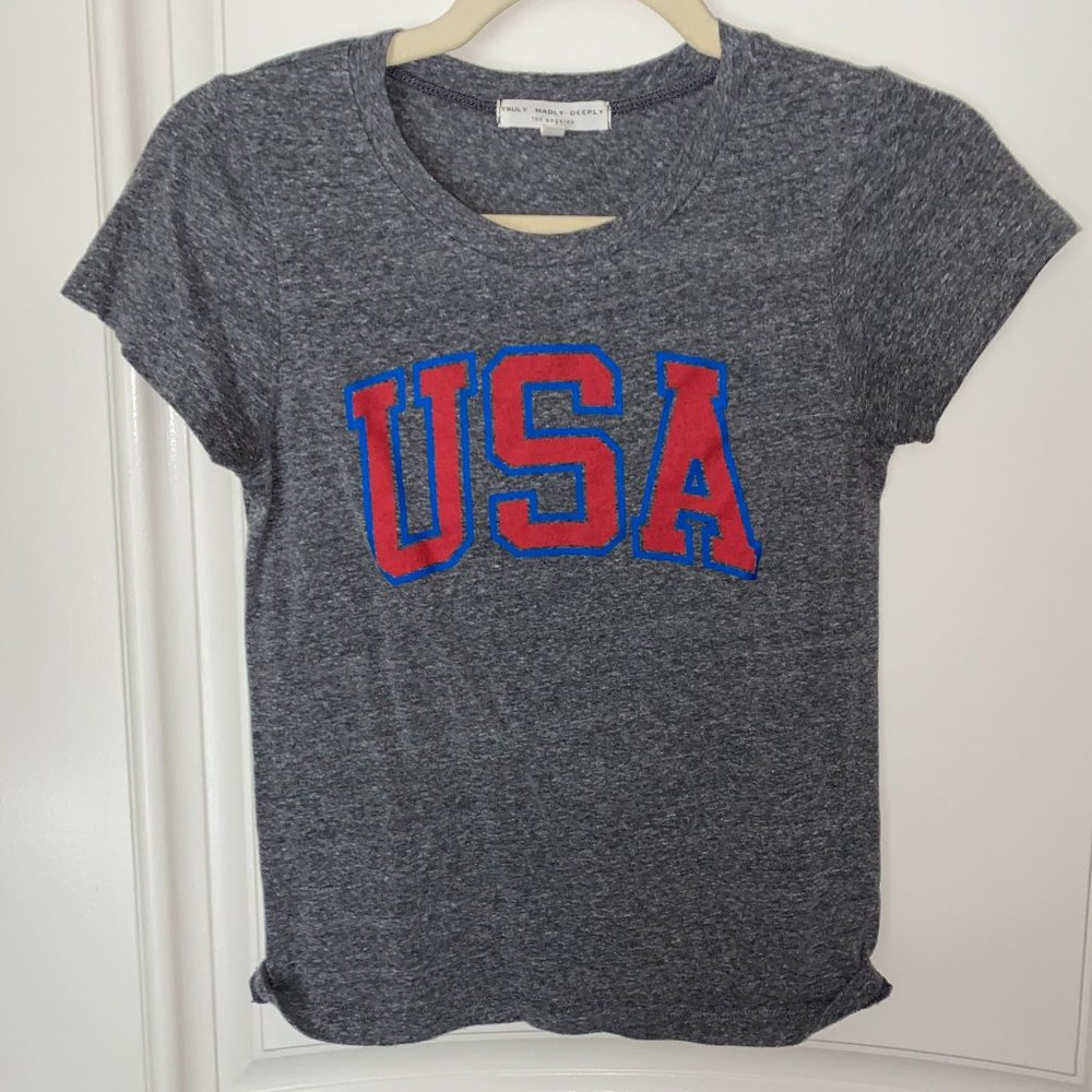 Grey USA tshirt